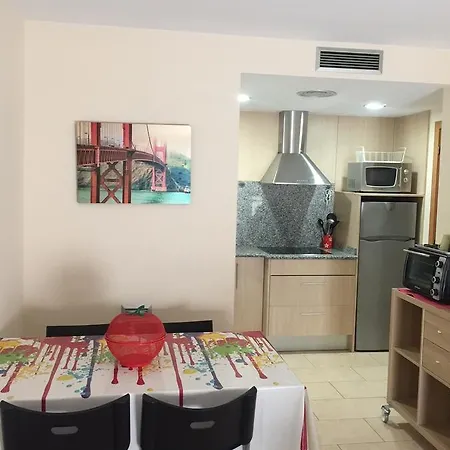 Sol Center Lloret يوريت دي مار